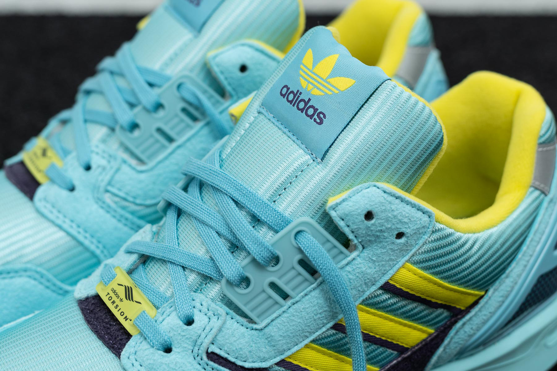 Adidas ZX 8000 | Favoritter fra Adidas finner du hos SKILLS - Sneaker ...