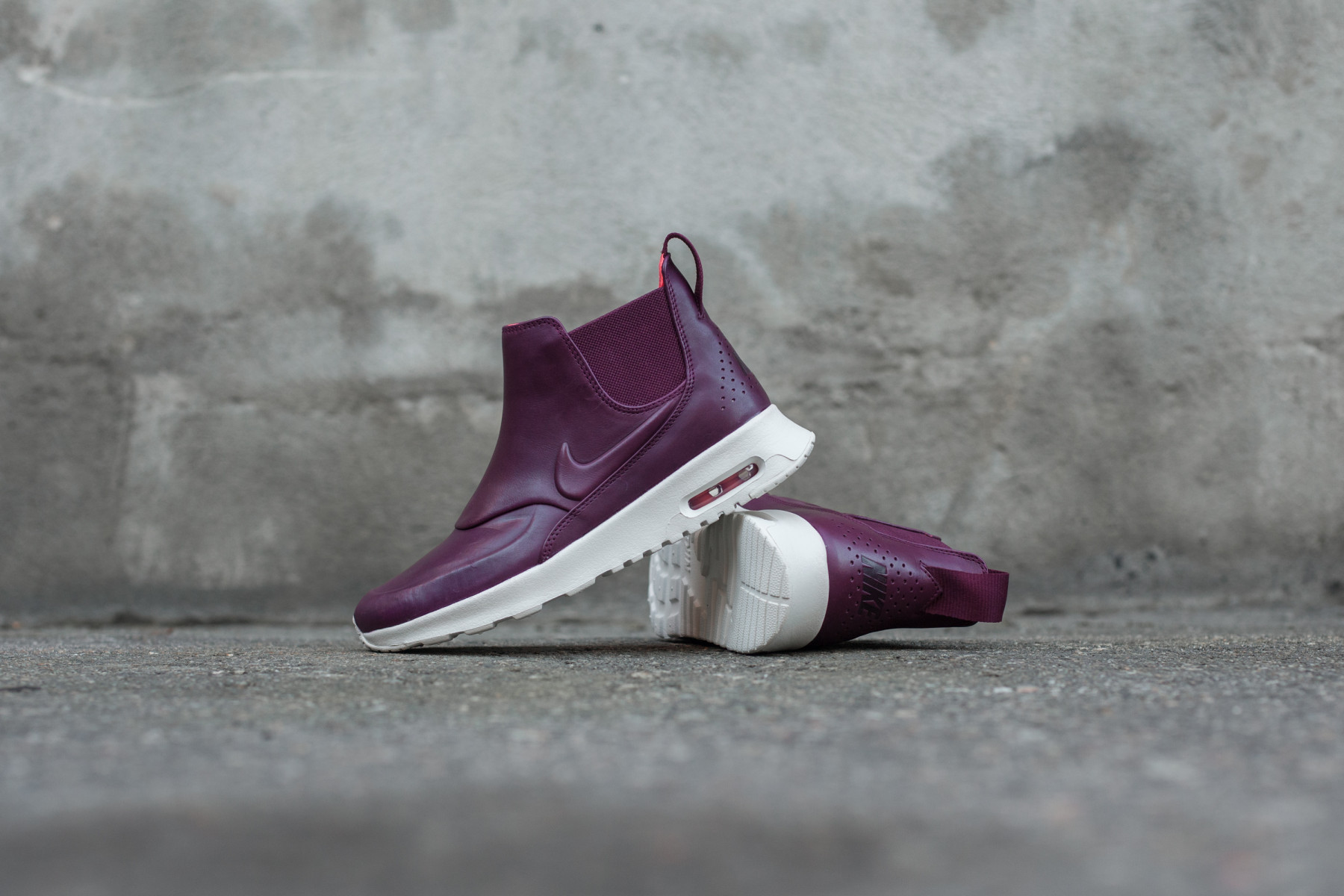nike air max thea mid maroon