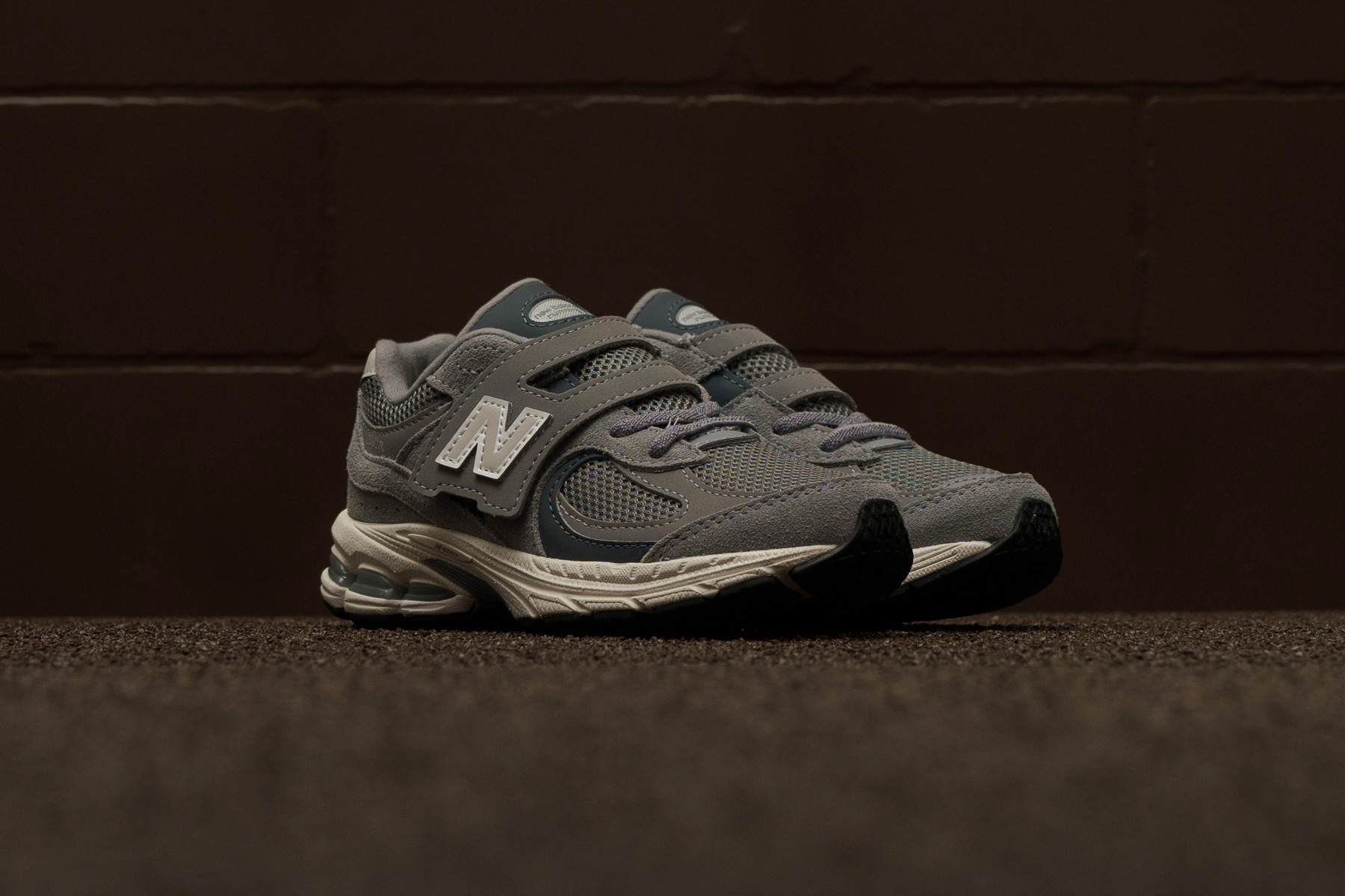 NEW BALANCE 2002 J | SKILLS - Sneaker.no - Sneaker.no