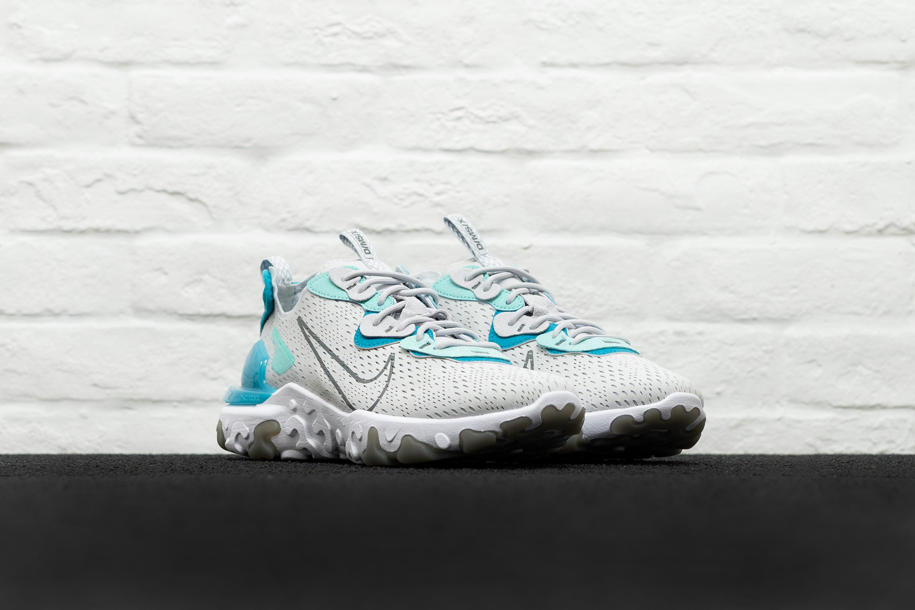 nike react vision aqua