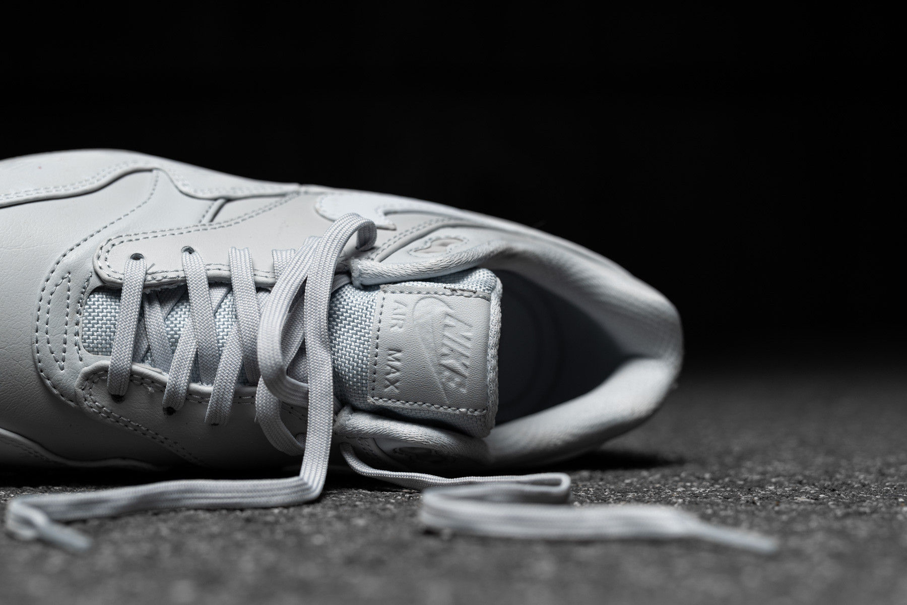 nike air max 1 lx pure platinum