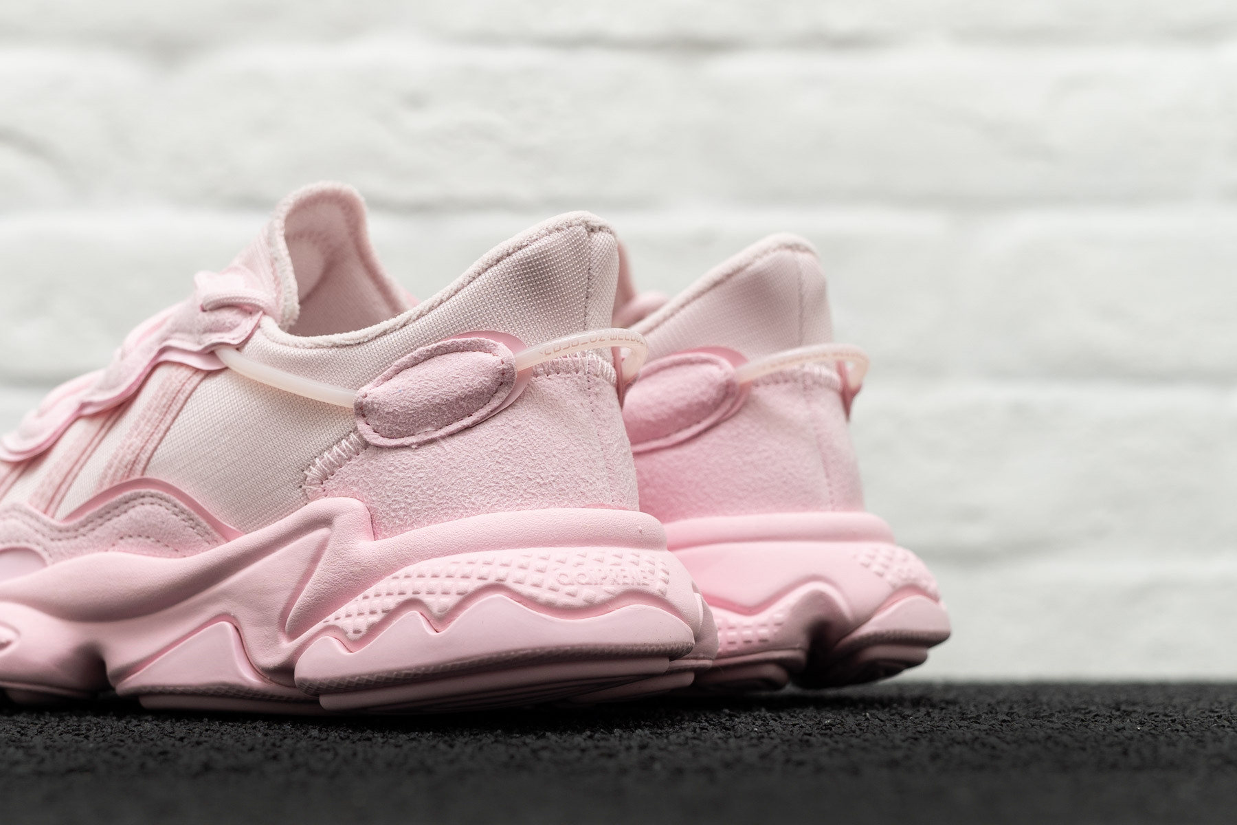 adidas ozweego w pink