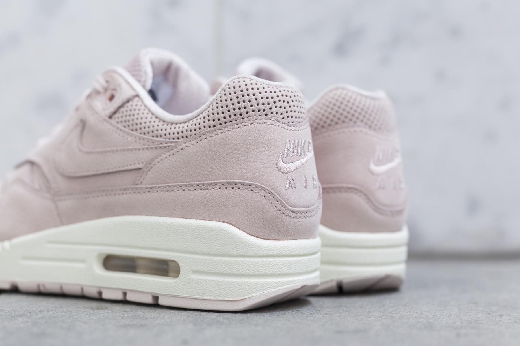 nike air max 1 pinnacle