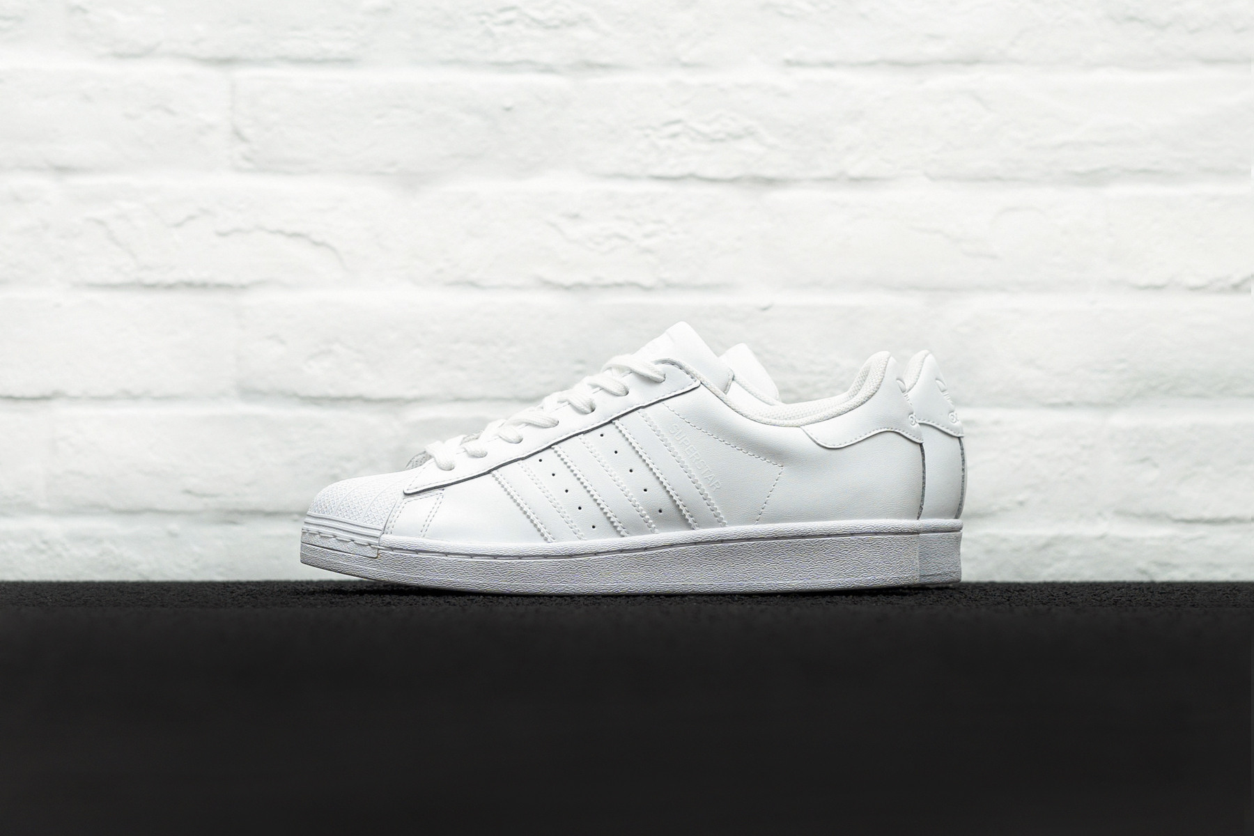 Adidas Superstar
