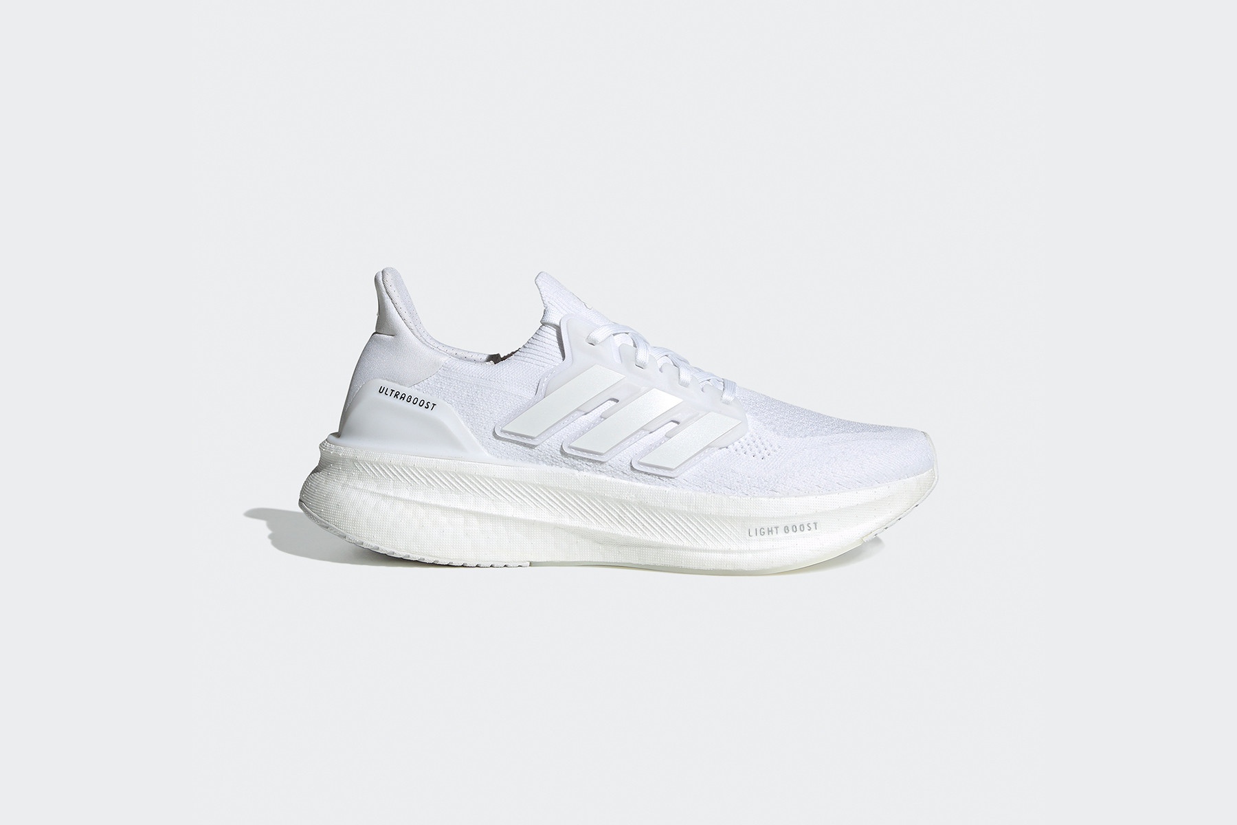 ADIDAS ULTRABOOST 5