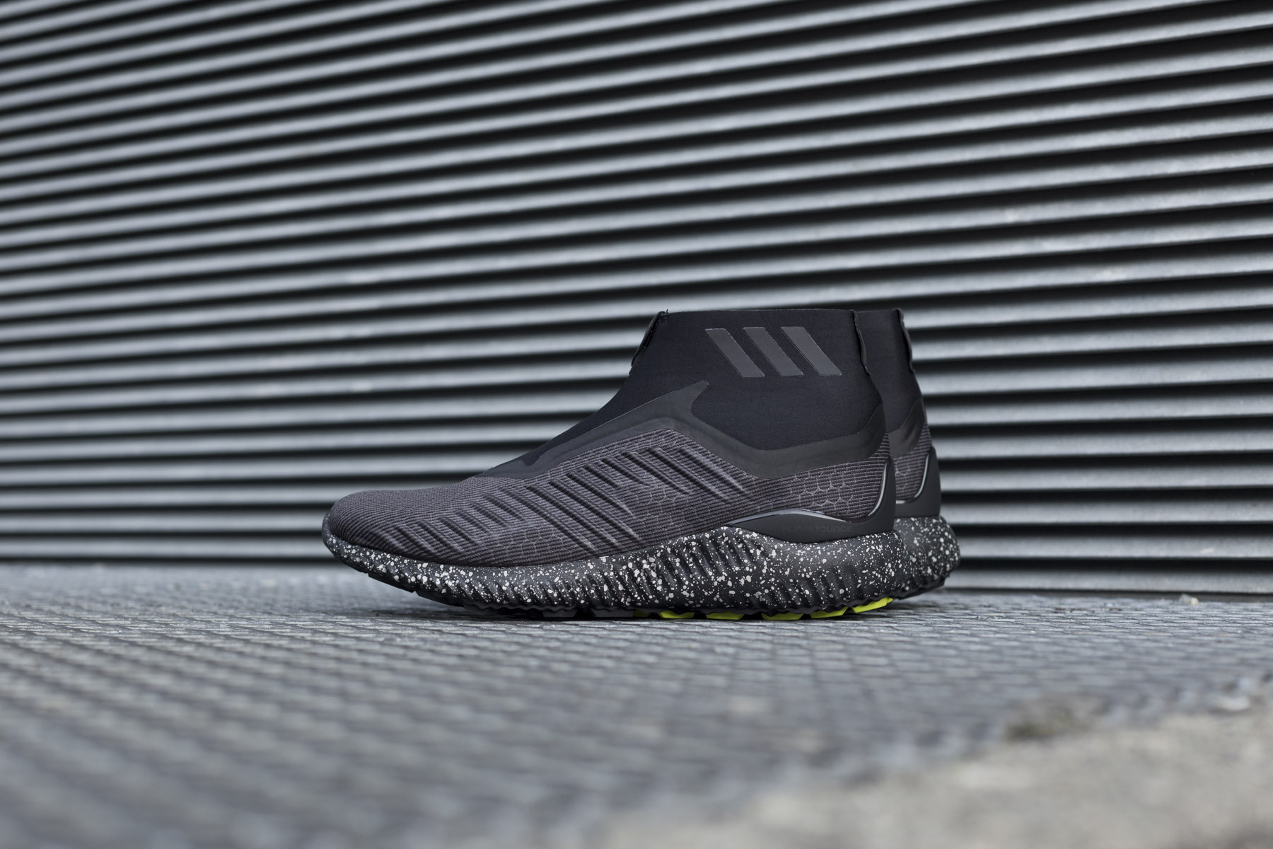 alphabounce zip shoes