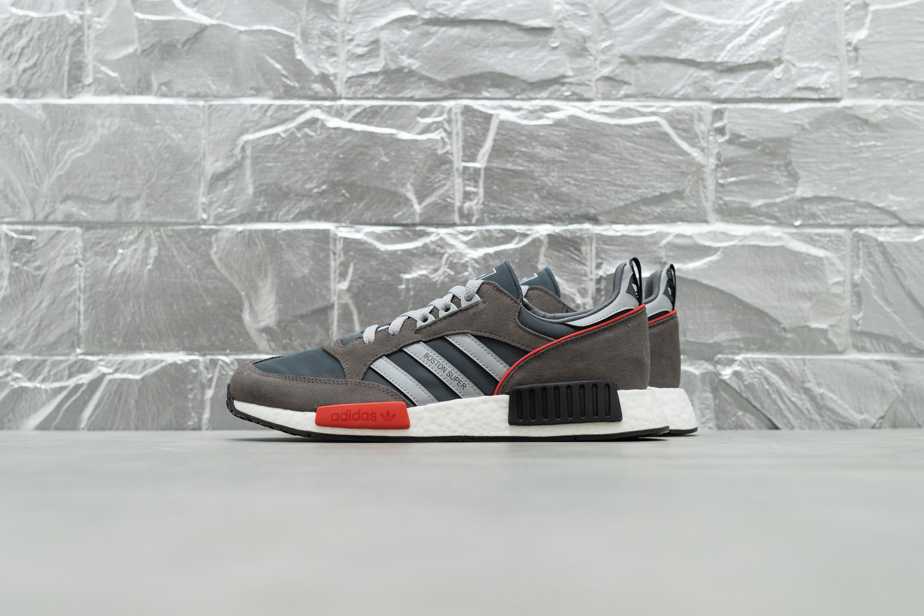 adidas boston xr1