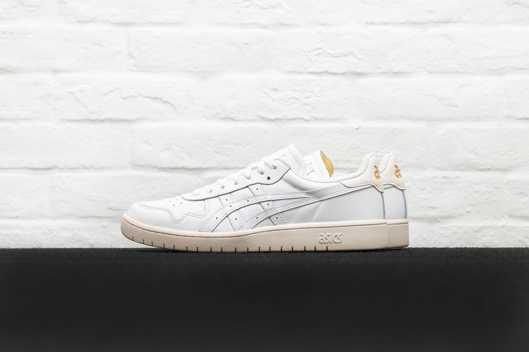 Asics Japan S