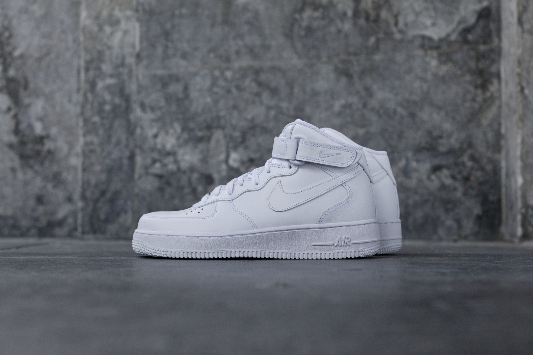 W Air Force 1 MID