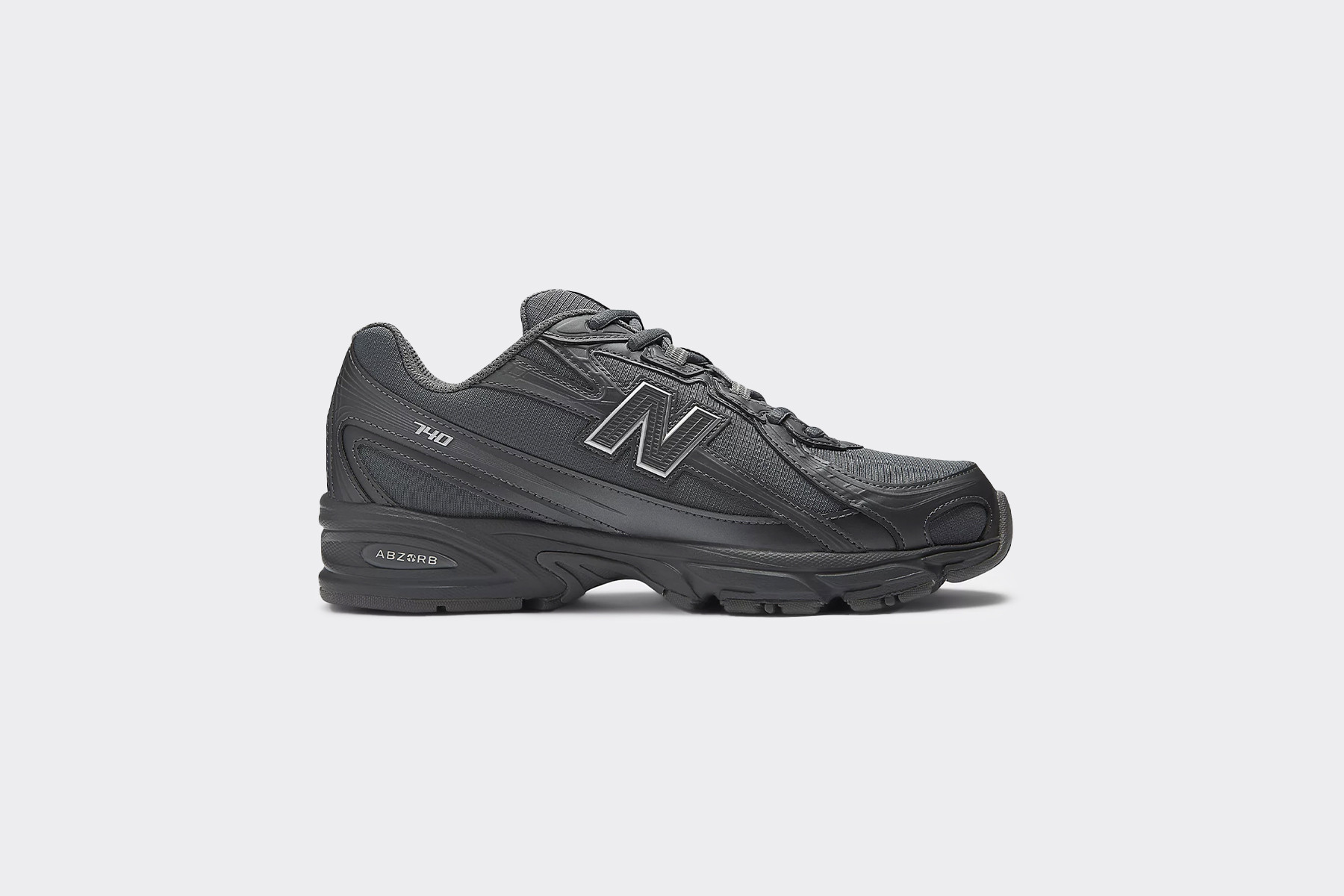 NEW BALANCE 740