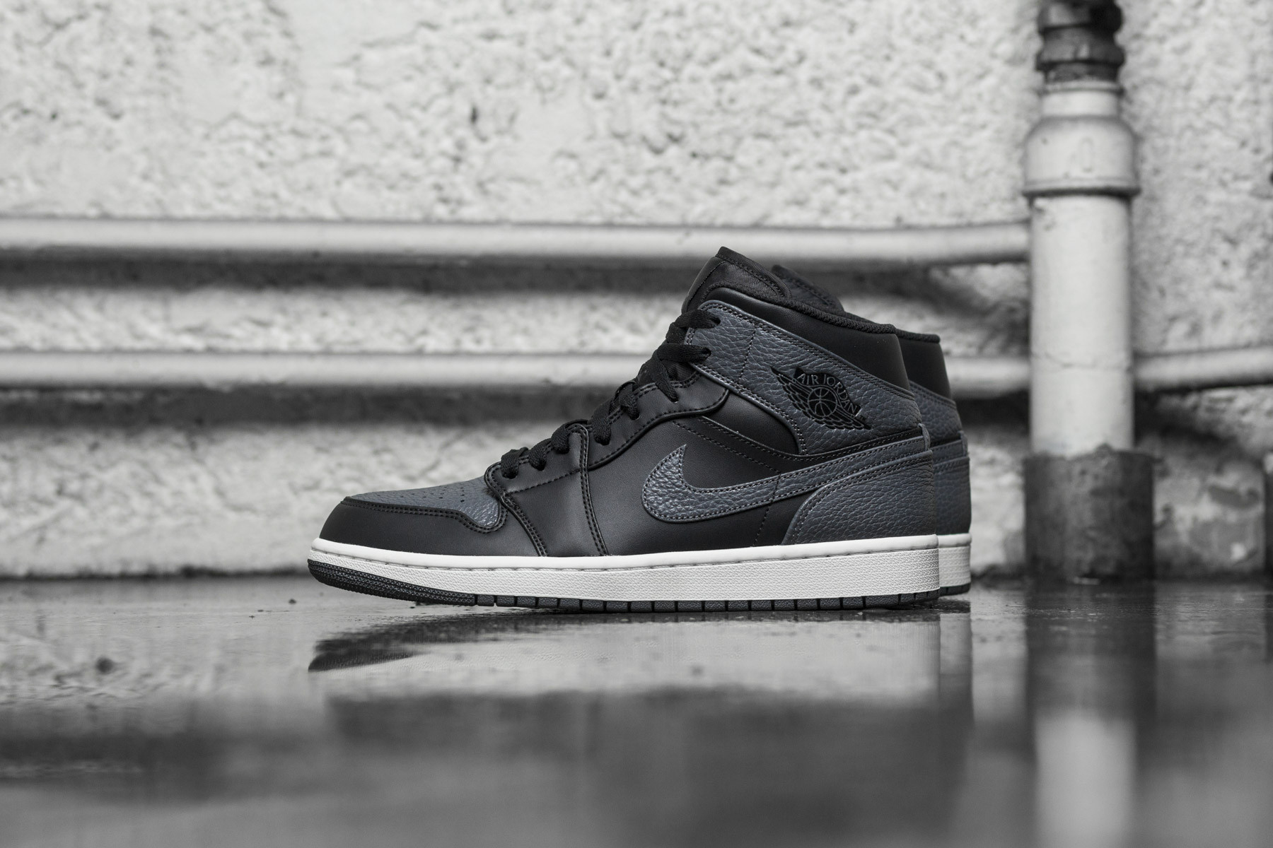 Nike Air Jordan 1 Mid