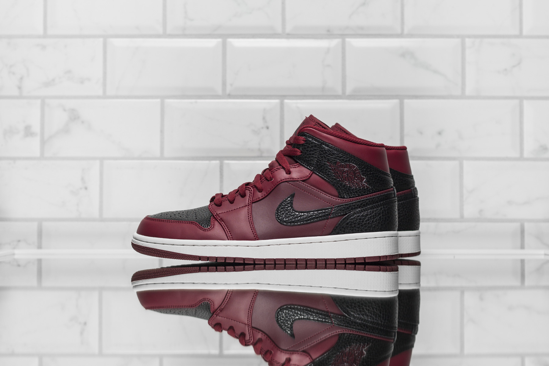 Nike Air Jordan 1 Mid