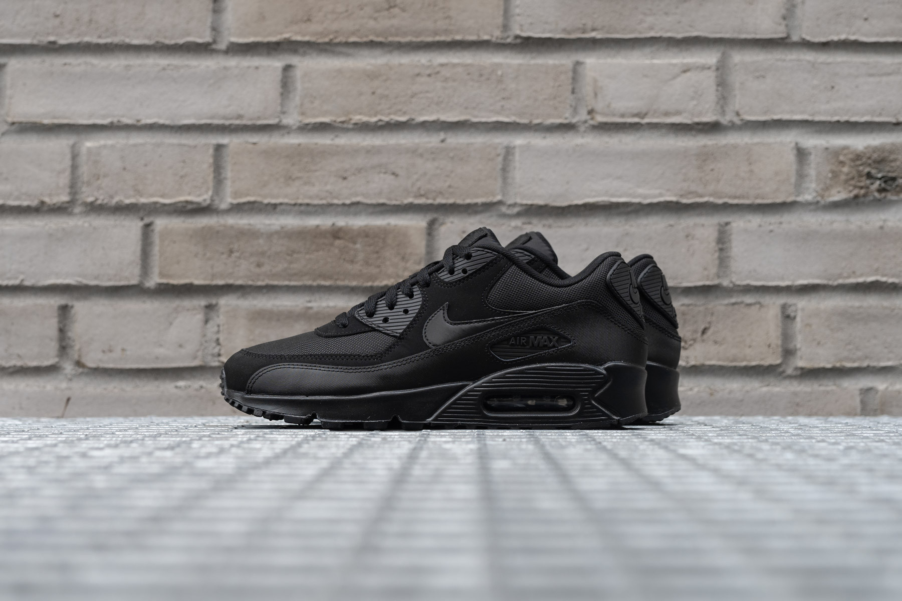 Nike Air Max 90 Essential