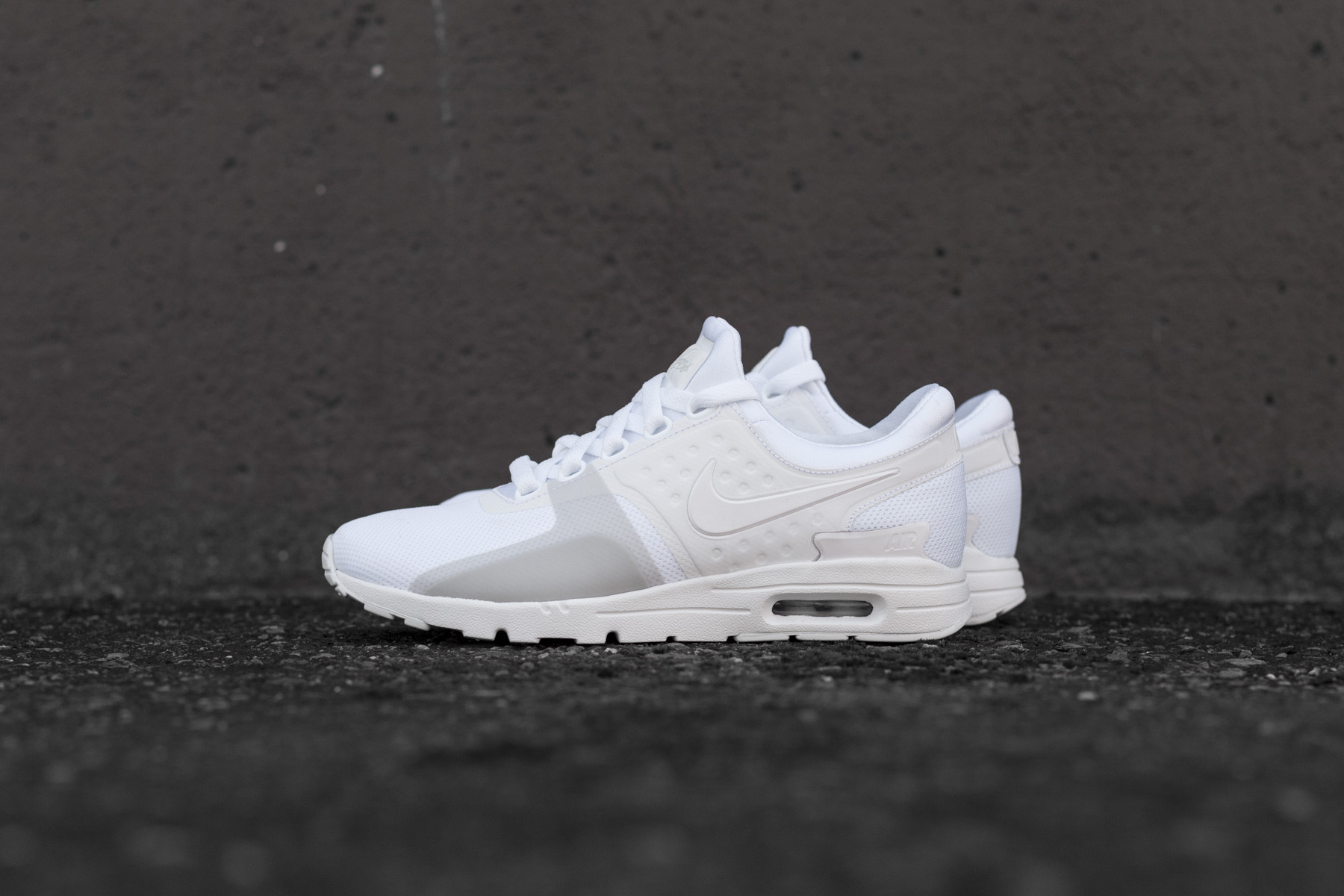 Wmns Nike Air Max Zero 