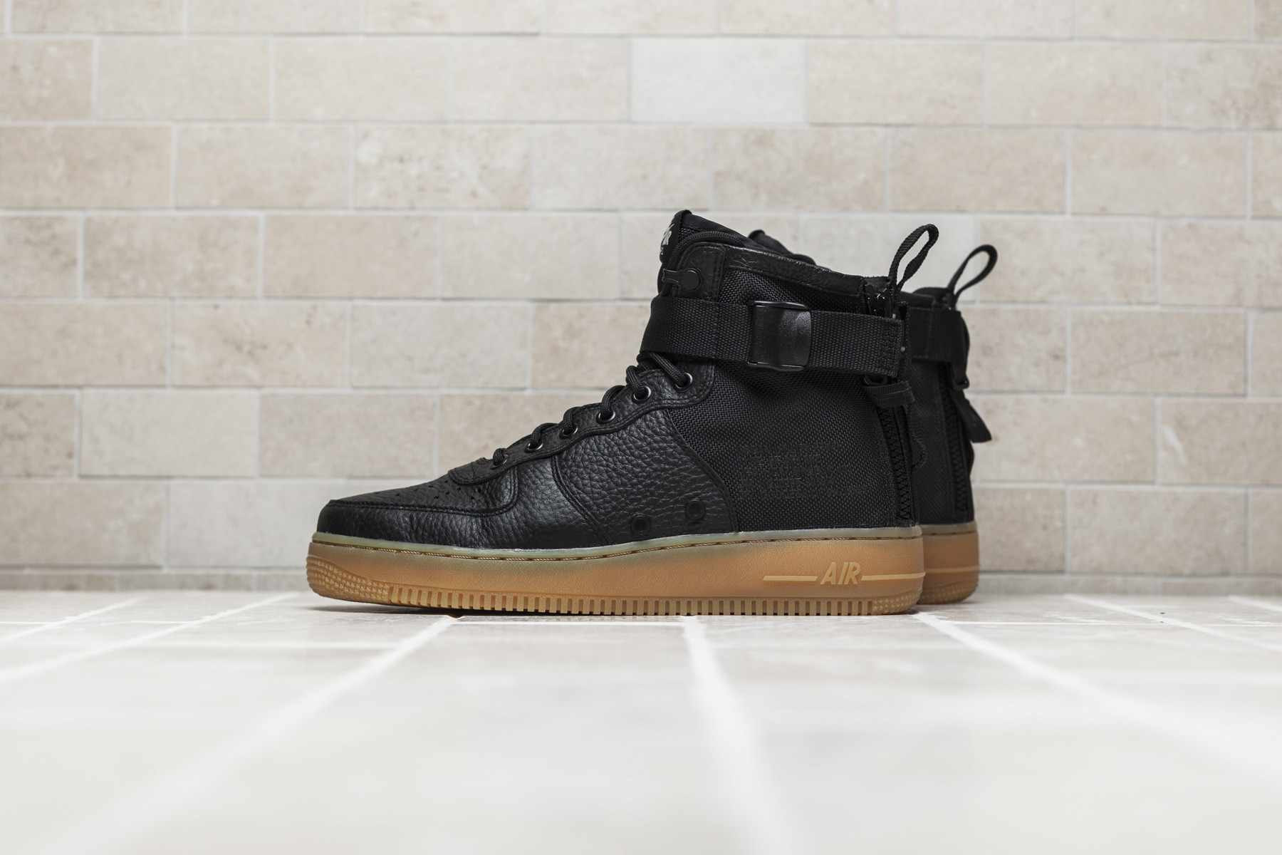 Nike SF AF1 MID