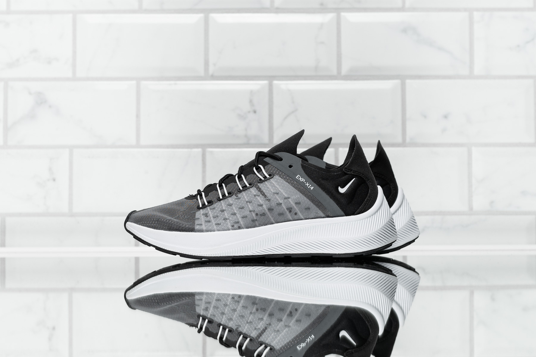 nike exp-x14 mens white