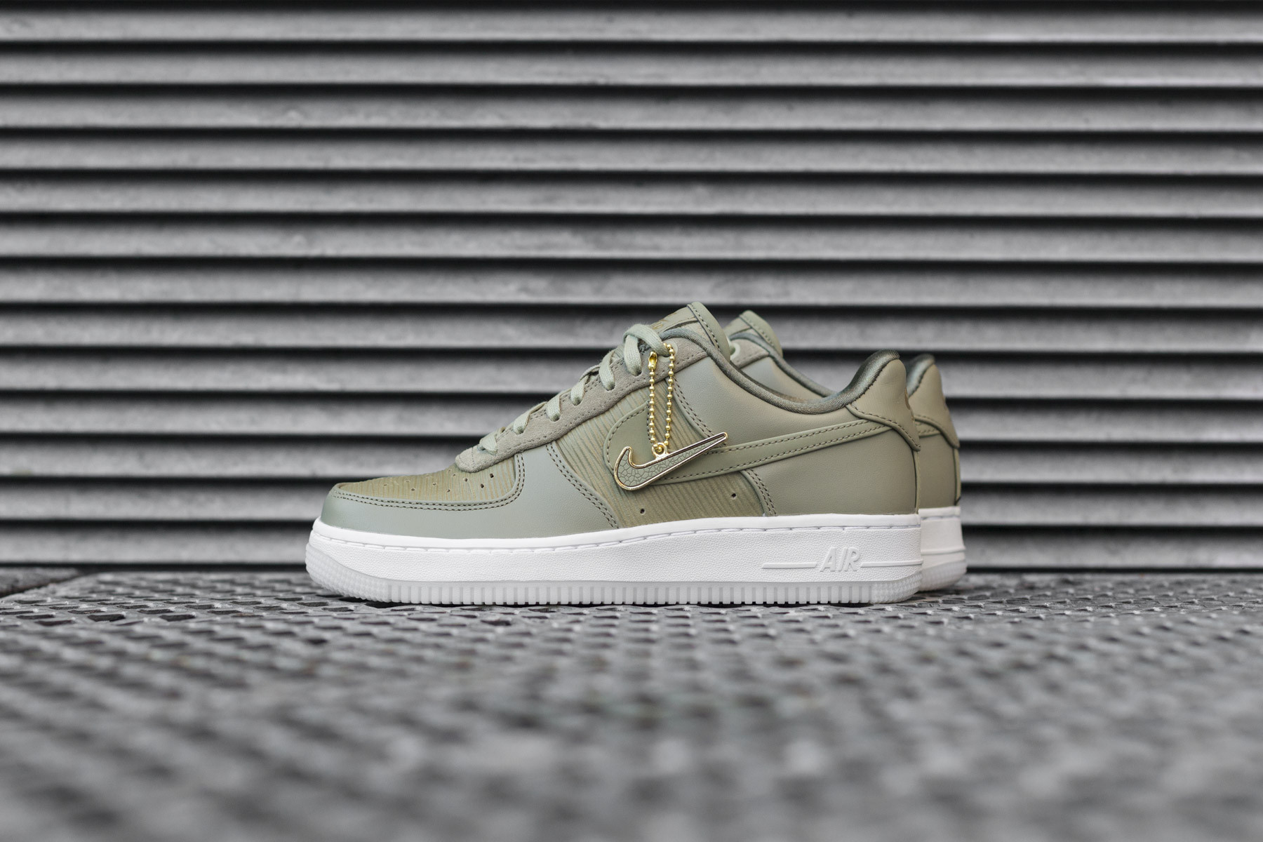 W Nike Air Force 1 `07 Low LX