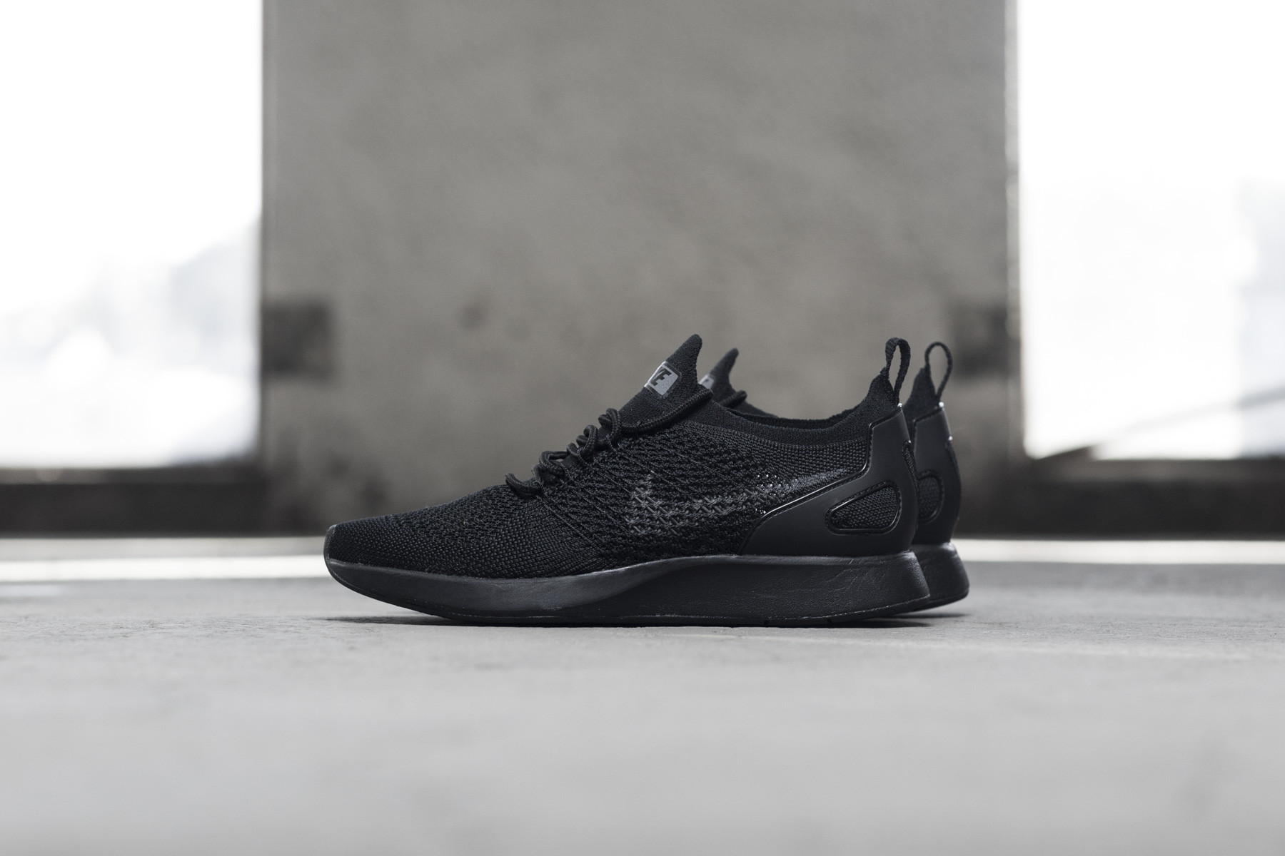 nike women's air zoom mariah fk racer running shoe