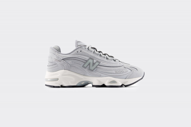 NEW BALANCE 1000